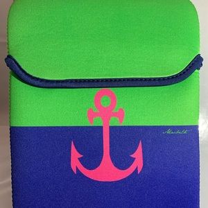 LIKE NEW! Reversible MacBeth iPad Case